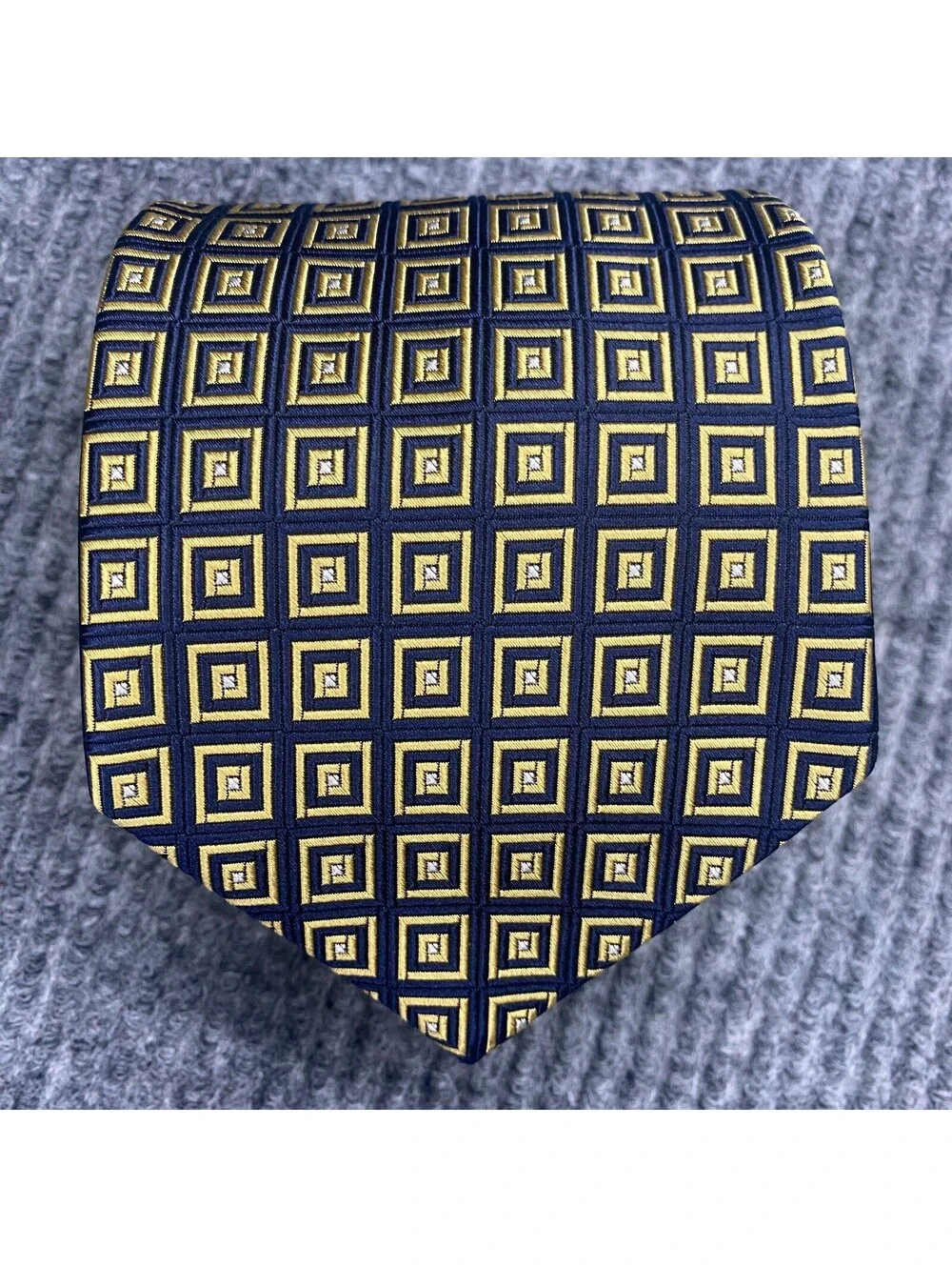 Brooks Brothers 346 Necktie Blue Gold Geometric Squares AOP Pure Silk Tie USA